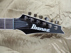 I&#39;ve always loved the Ibanez headstock. This one is clean, simple, and elegant.