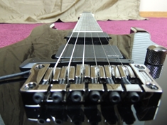 The very beefy Ibanez Gibraltar fixed bridge.